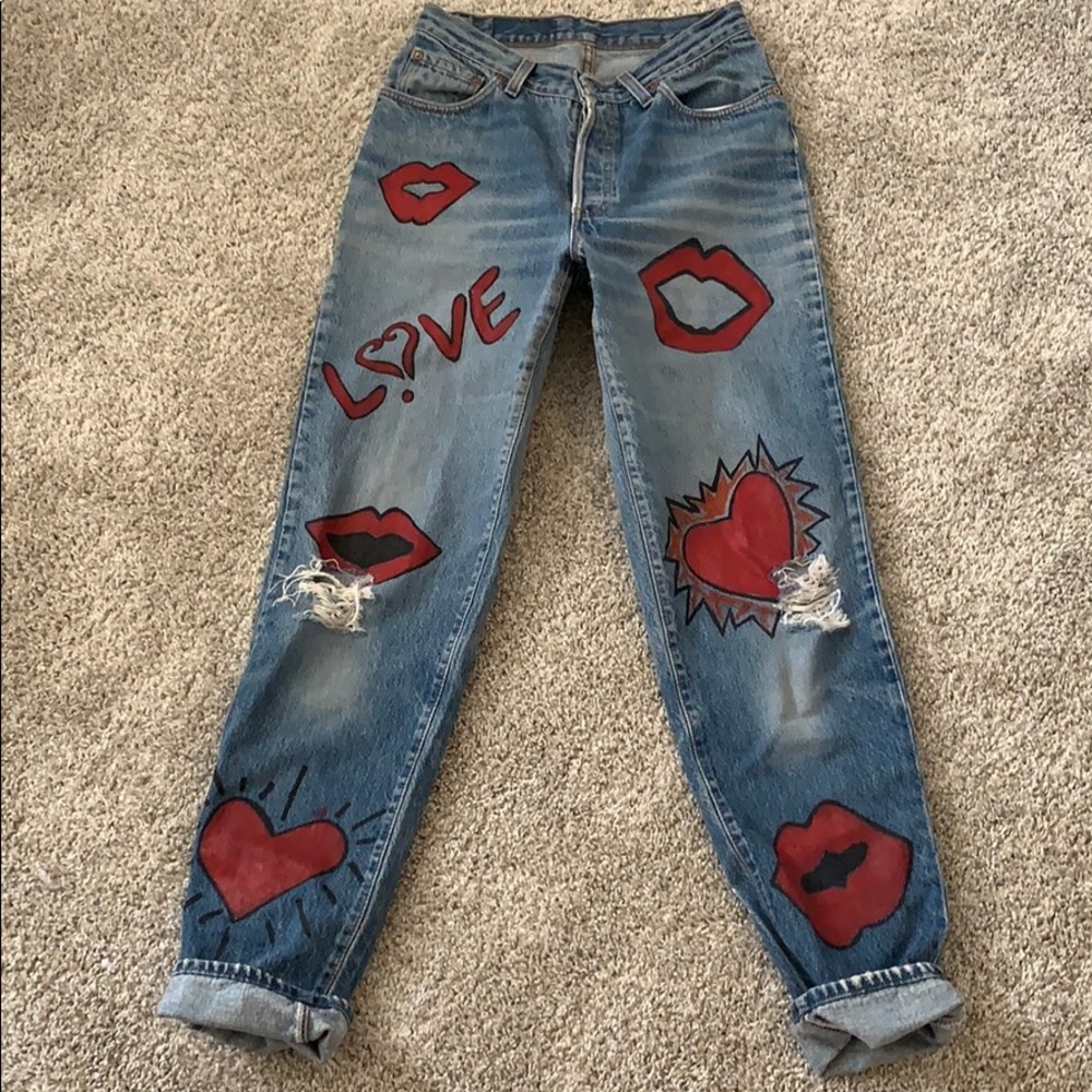 Levi’s VINTAGE size 28 love and lips